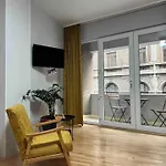 Double Near Square 2 Balconies