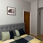 Double Near Square 2 Balconies Бухарест