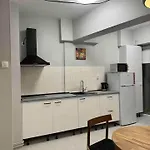 Double Near Square 2 Balconies Appartamento Bucarest