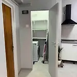 Double Near Square 2 Balconies Appartamento Bucarest