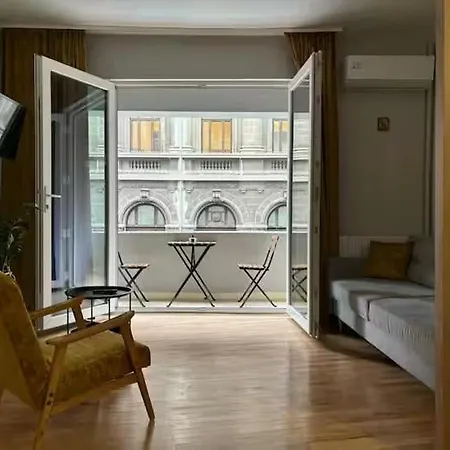 Double Near Square 2 Balconies *