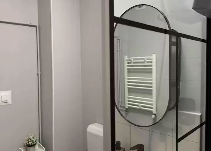 Double Near Square 2 Balconies * 布加勒斯特