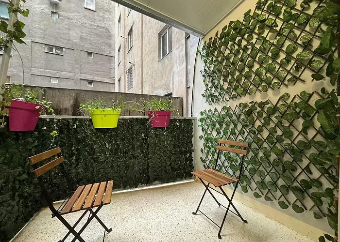 公寓 Double Near Square 2 Balconies *