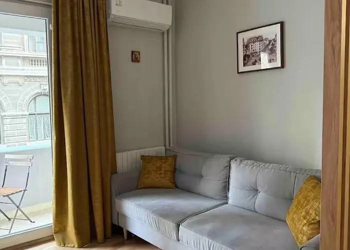 Double Near Square 2 Balconies Apartment *