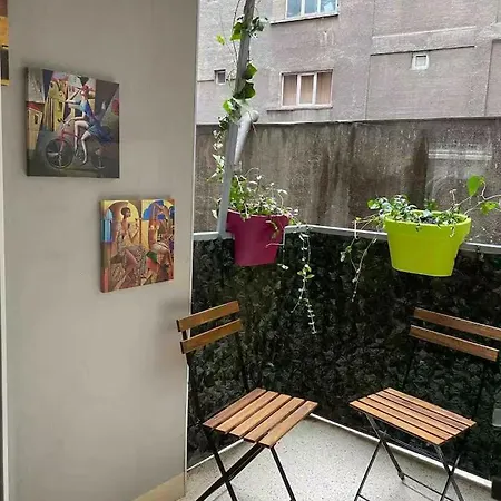 アパート Double Near Square 2 Balconies ブカレスト